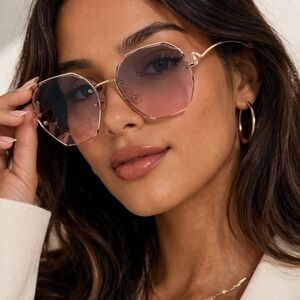 Oversized Gradient Statement Sunglasses | Chic Gold Frame | Grey Pink Lens